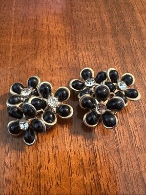 Vintage Mid Century Black Beaded Floral Crystal Cluster Clip on Earrings